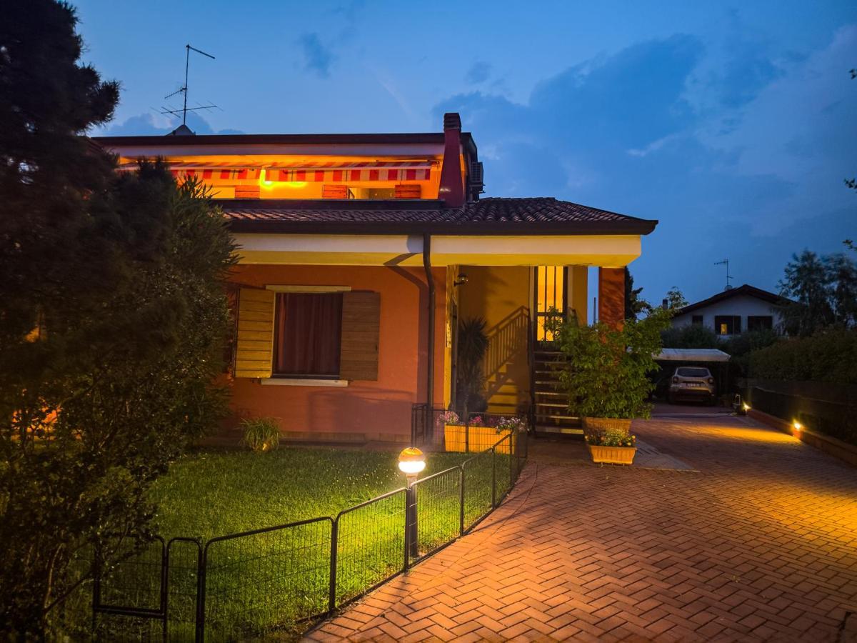 Hotel Casa Fanny Castelnuovo del Garda Esterno foto